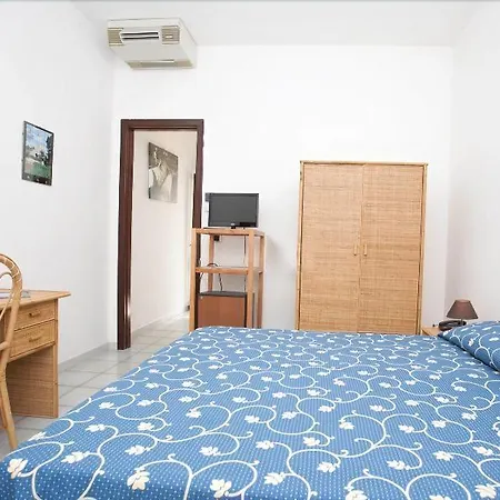 Hotel Solara 3*